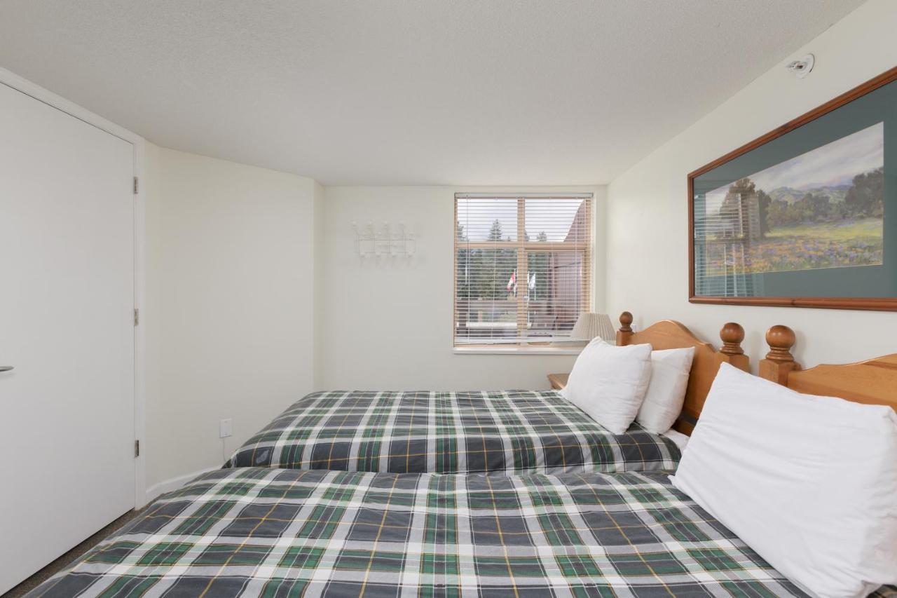 Tyndall Stone Lodge By Cozystay Signature Whistler Exteriér fotografie