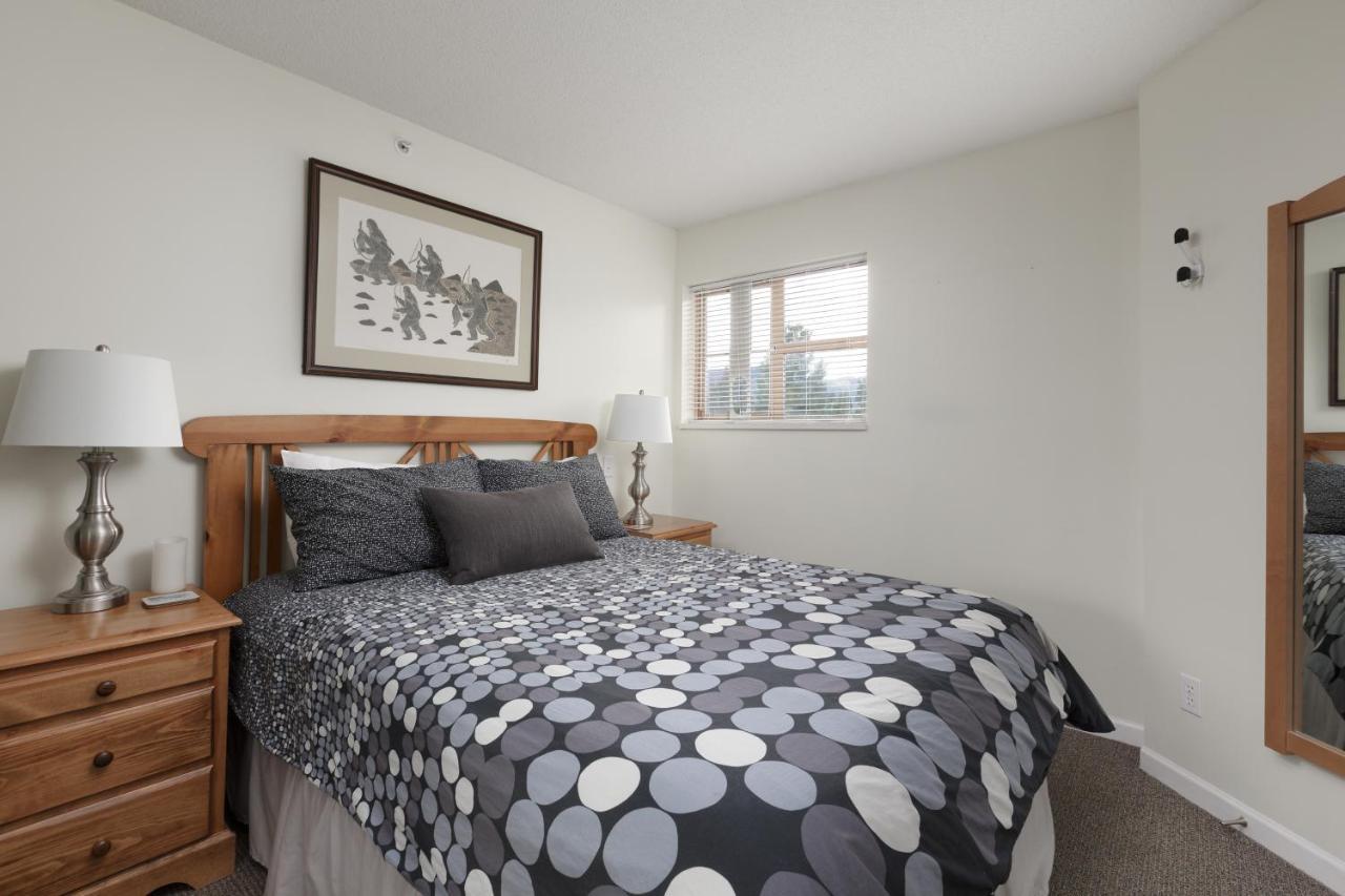 Tyndall Stone Lodge By Cozystay Signature Whistler Exteriér fotografie